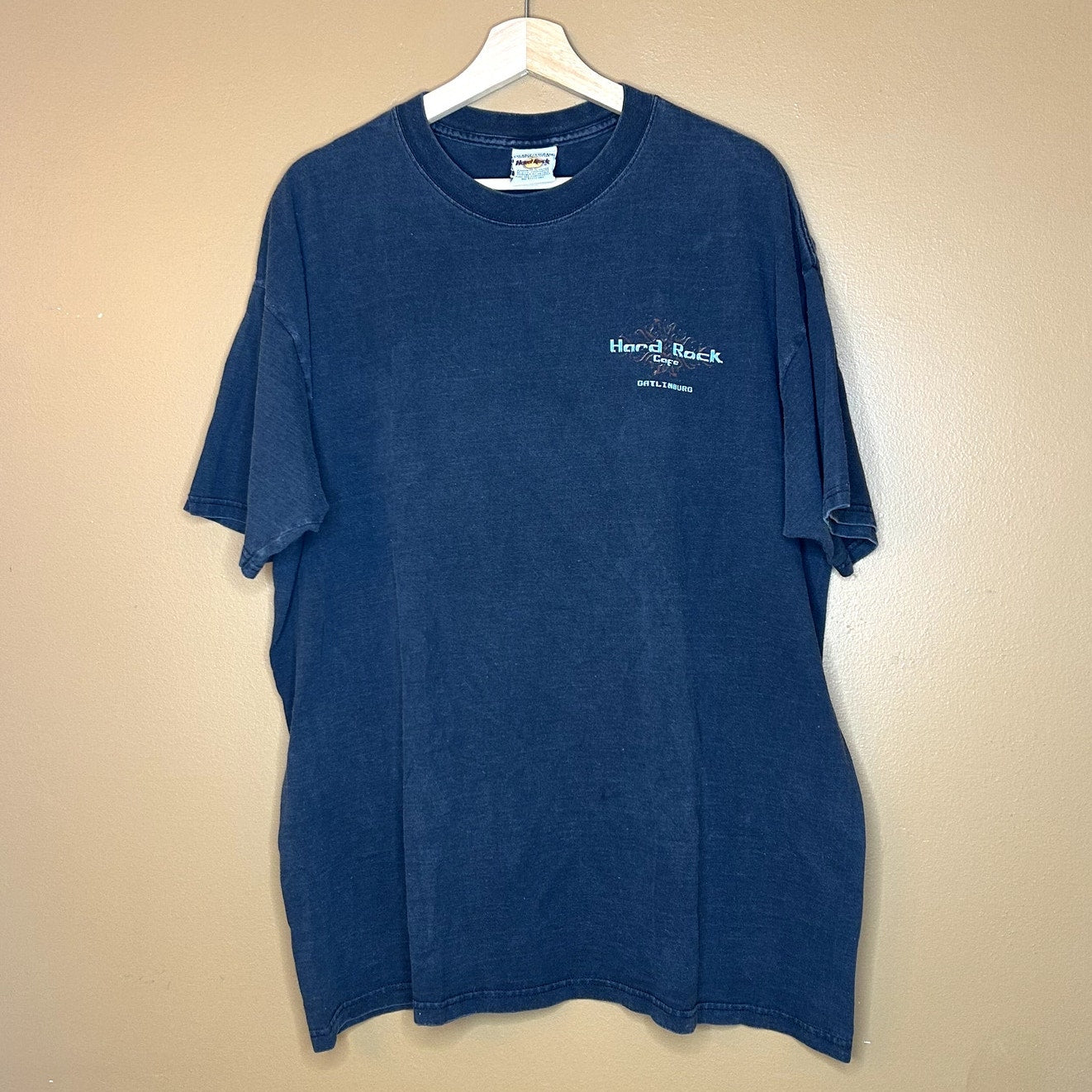 Y2K Hard Rock Cafe Gatlinburg T-Shirt