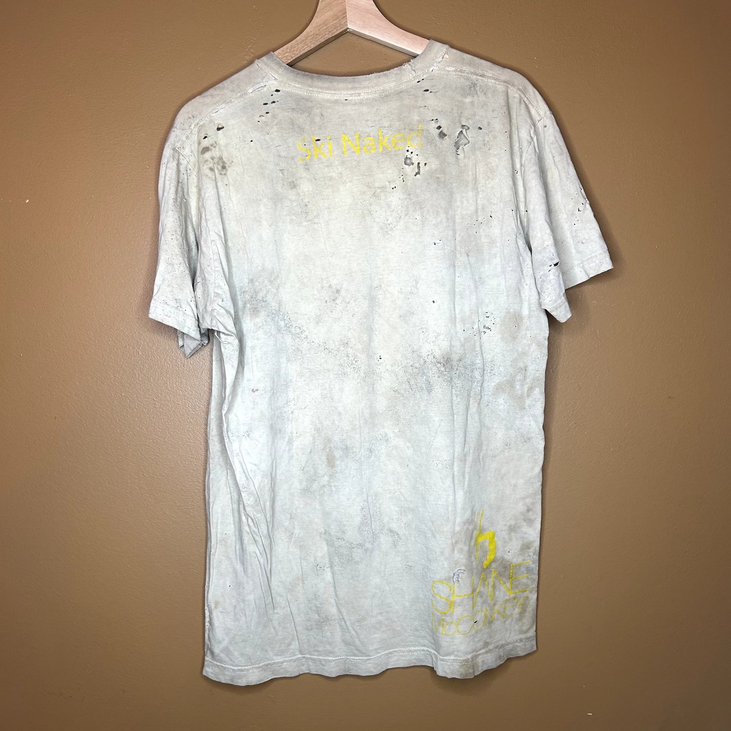 Insanely Thrashed / Distressed Skiing T-Shirt Vintage