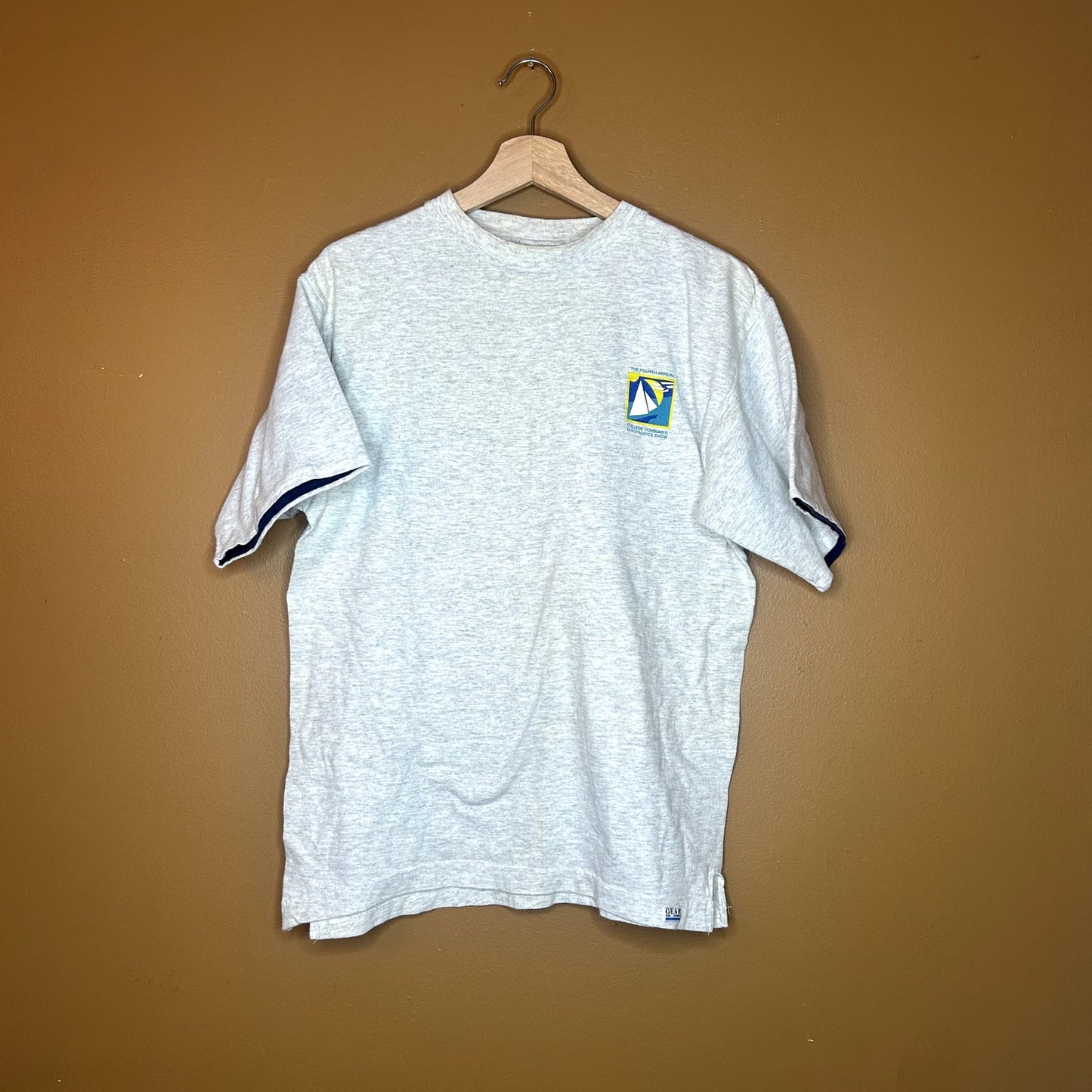Vintage 90s College Consumer Electronic Show T-Shirt