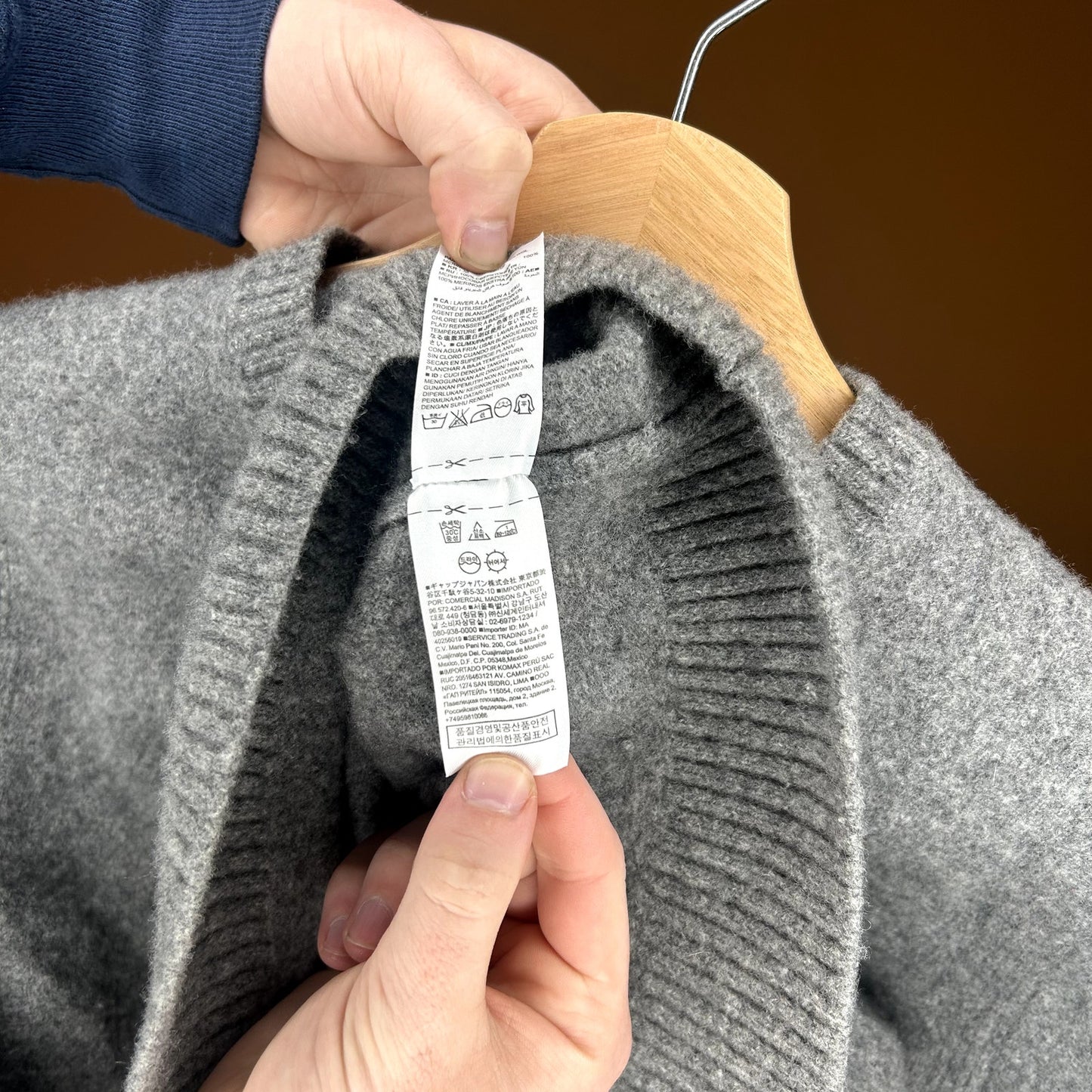 Banana Republic Made Of Italian Yarn Gray Sweater