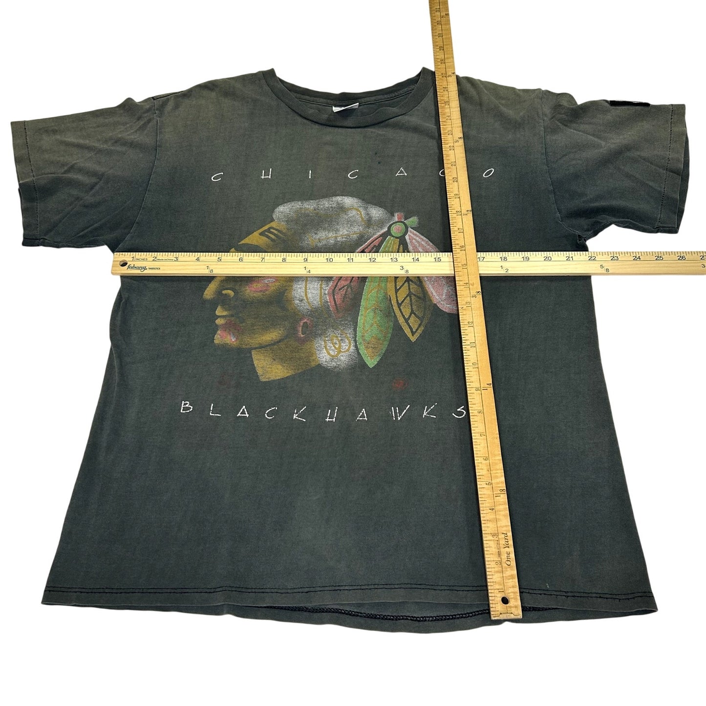 Vintage 1990s Faded Chicago Blackhawks Hockey T-shirt