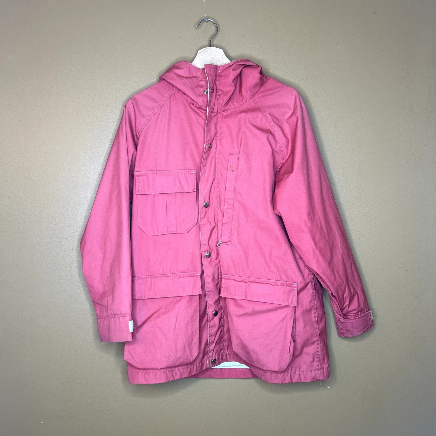 Vintage Woolrich For Women Pink Winter Coat has stains