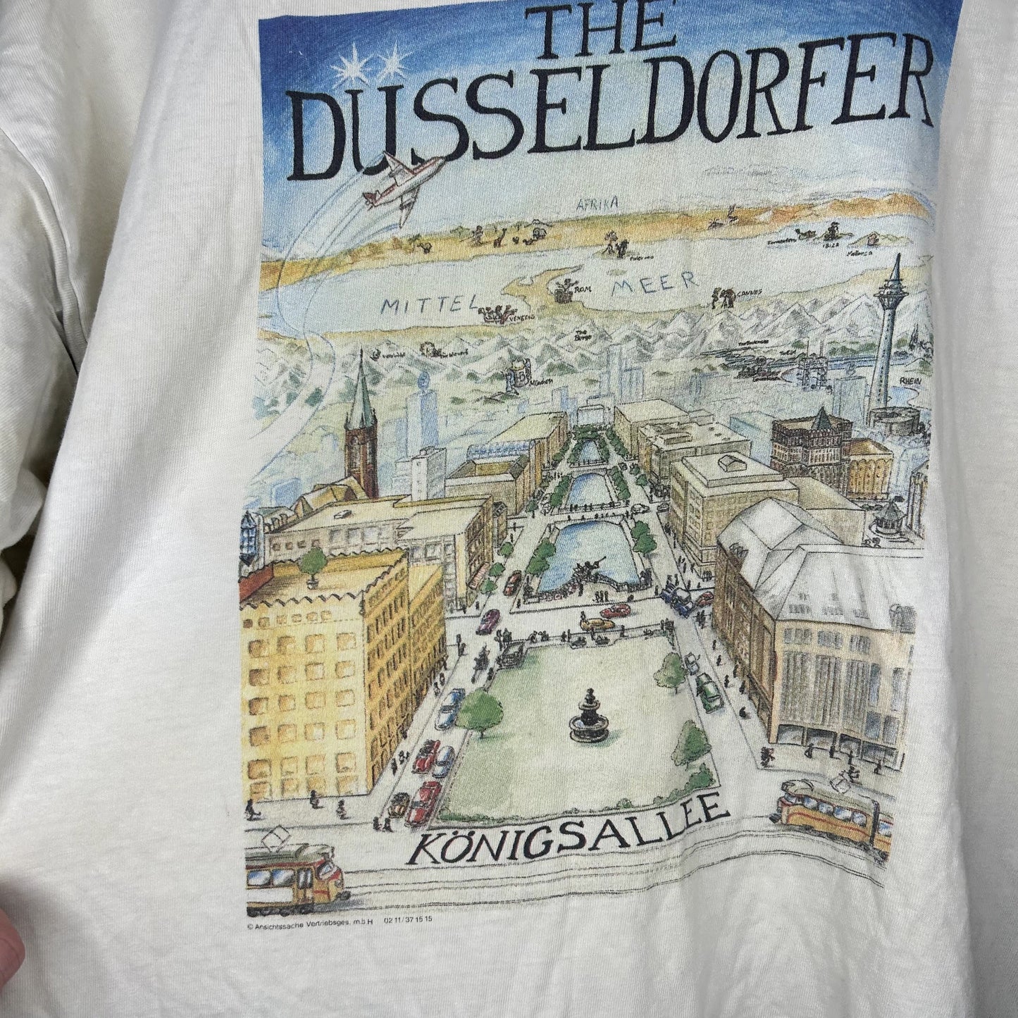 VIntage 90s Foreign Art T-Shirt XL