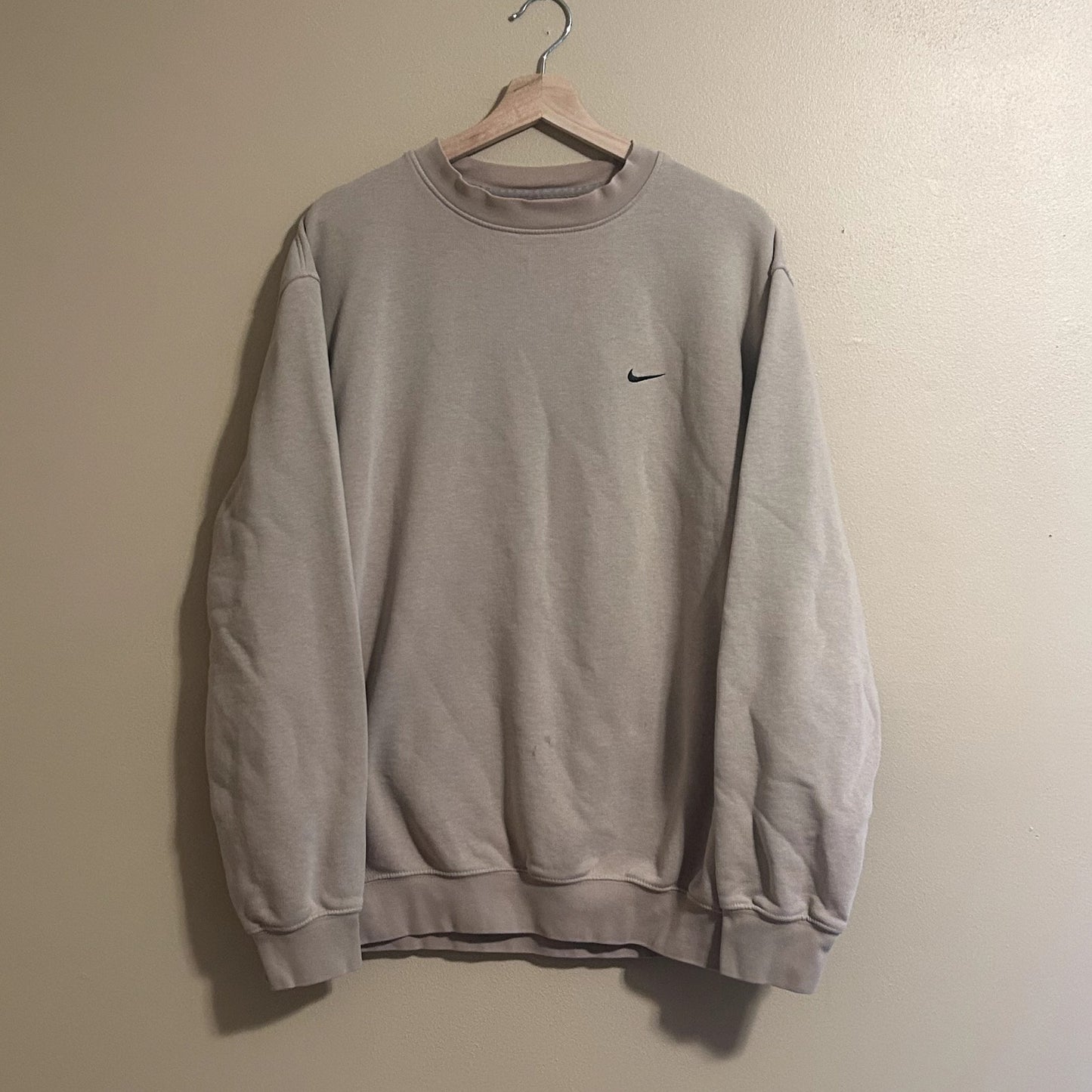 Y2K Brown Cream Nike Check Crewneck Medium