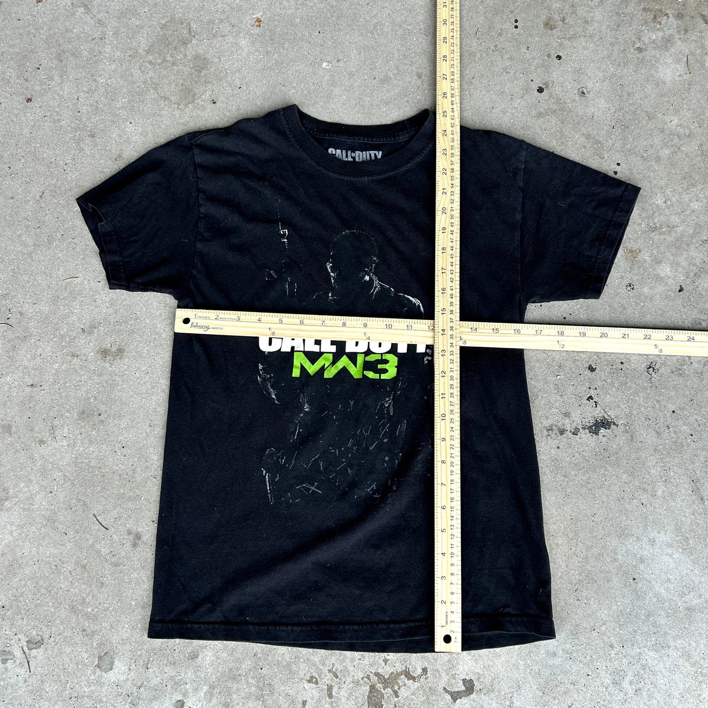 Y2K Call Of Duty Modern Warfare 3 T-Shirt Small