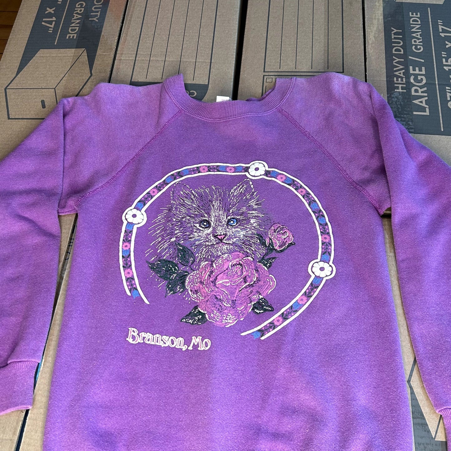 Vintage Purple Kitten Sweatshirt Large