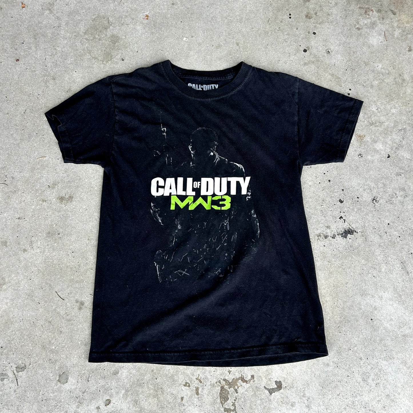 Y2K Call Of Duty Modern Warfare 3 T-Shirt Small