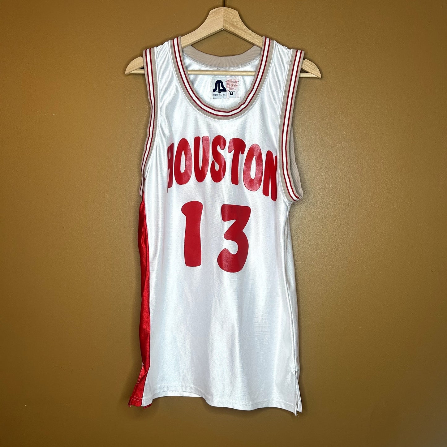 VIntage Houston College Basketball Jersey Medium