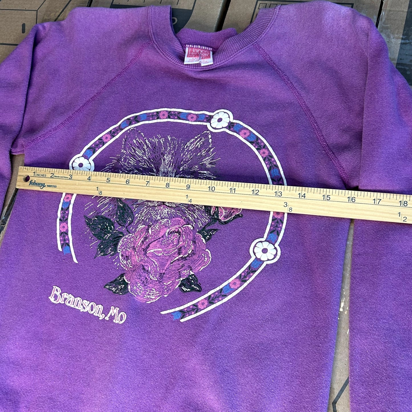 Vintage Purple Kitten Sweatshirt Large