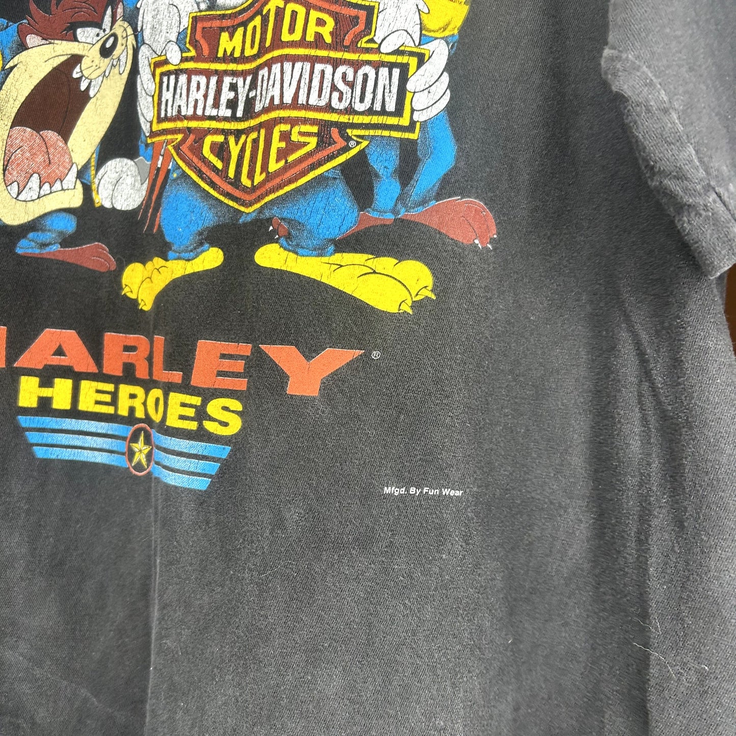 Vintage 90s Harley Davidson Looney Tunes "Harley Heroes" T-Shirt XL