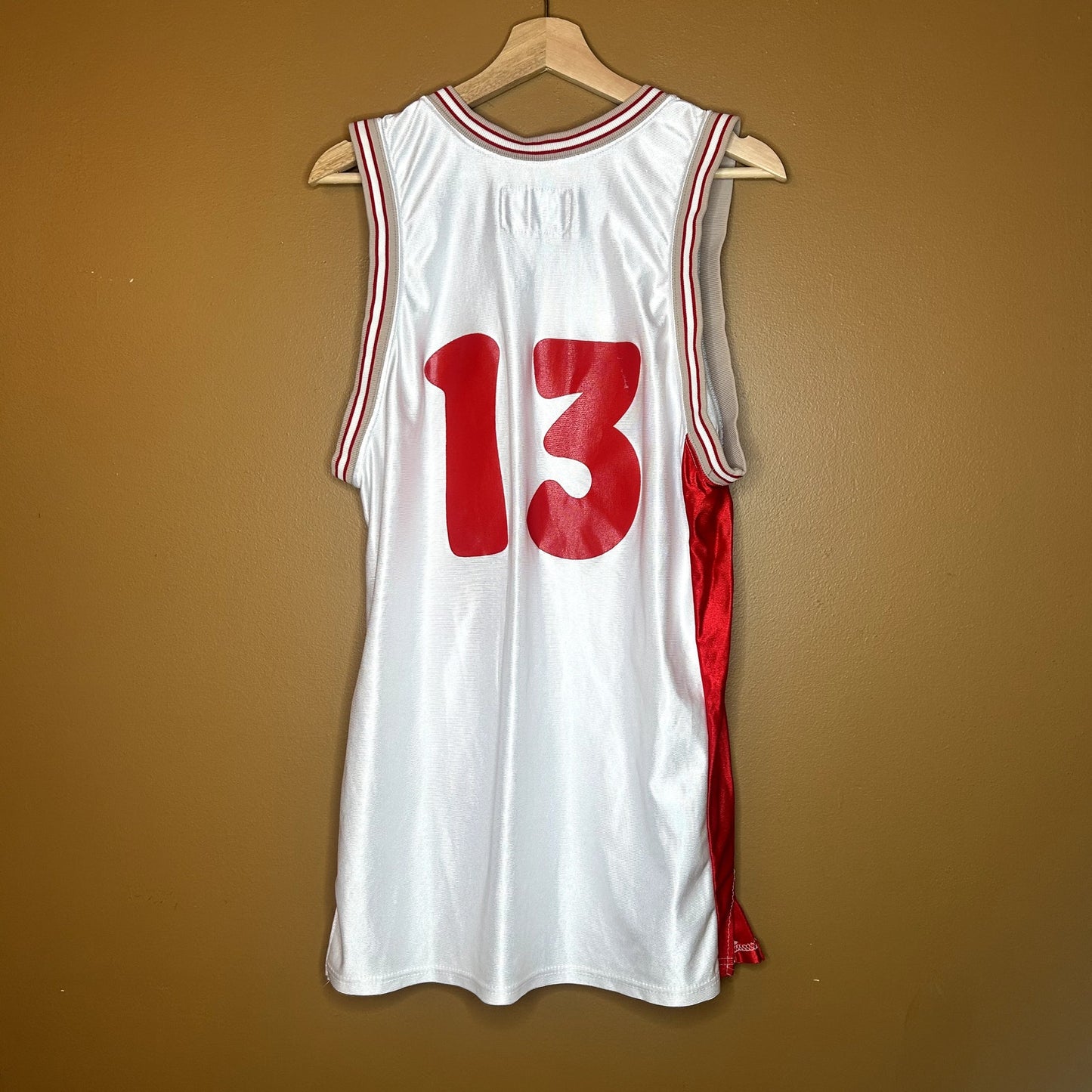 VIntage Houston College Basketball Jersey Medium