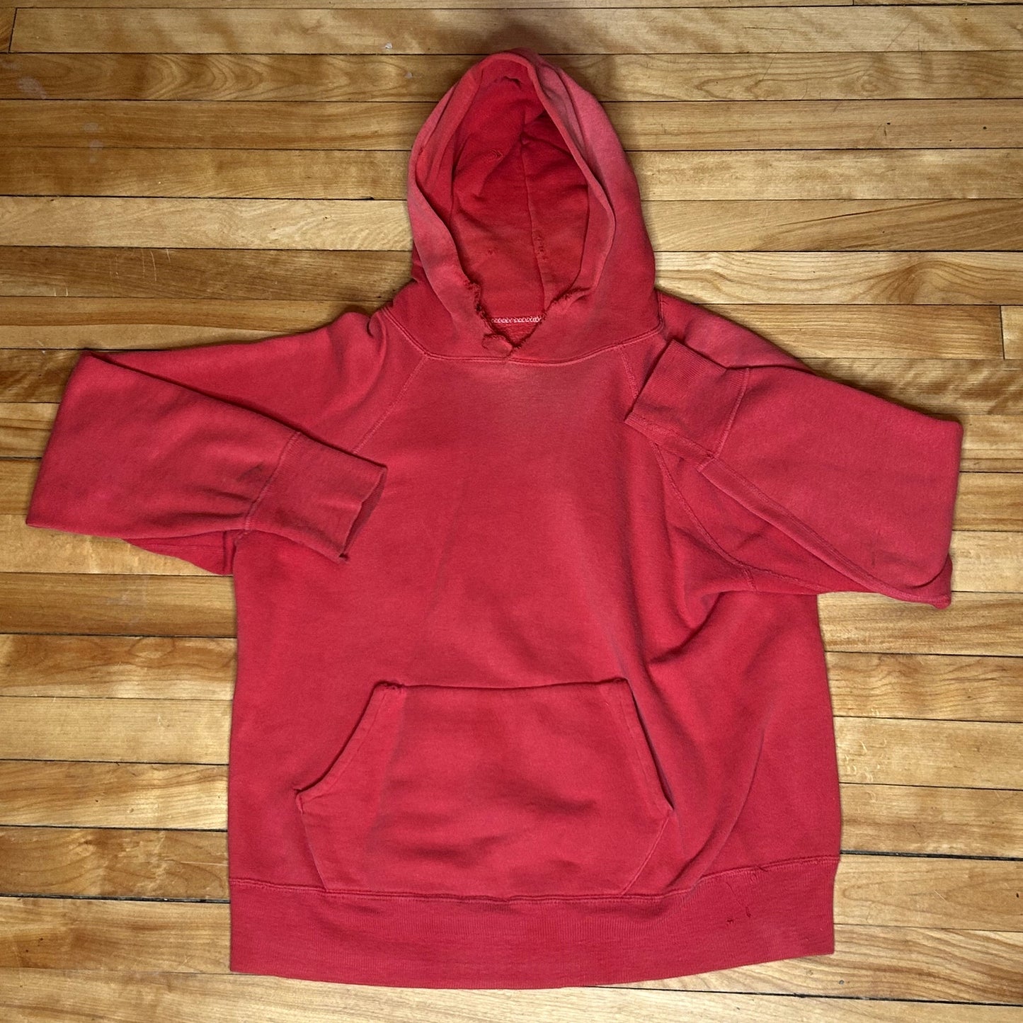 True Vintage 1950s/60s Red Sweatshirt 21x26