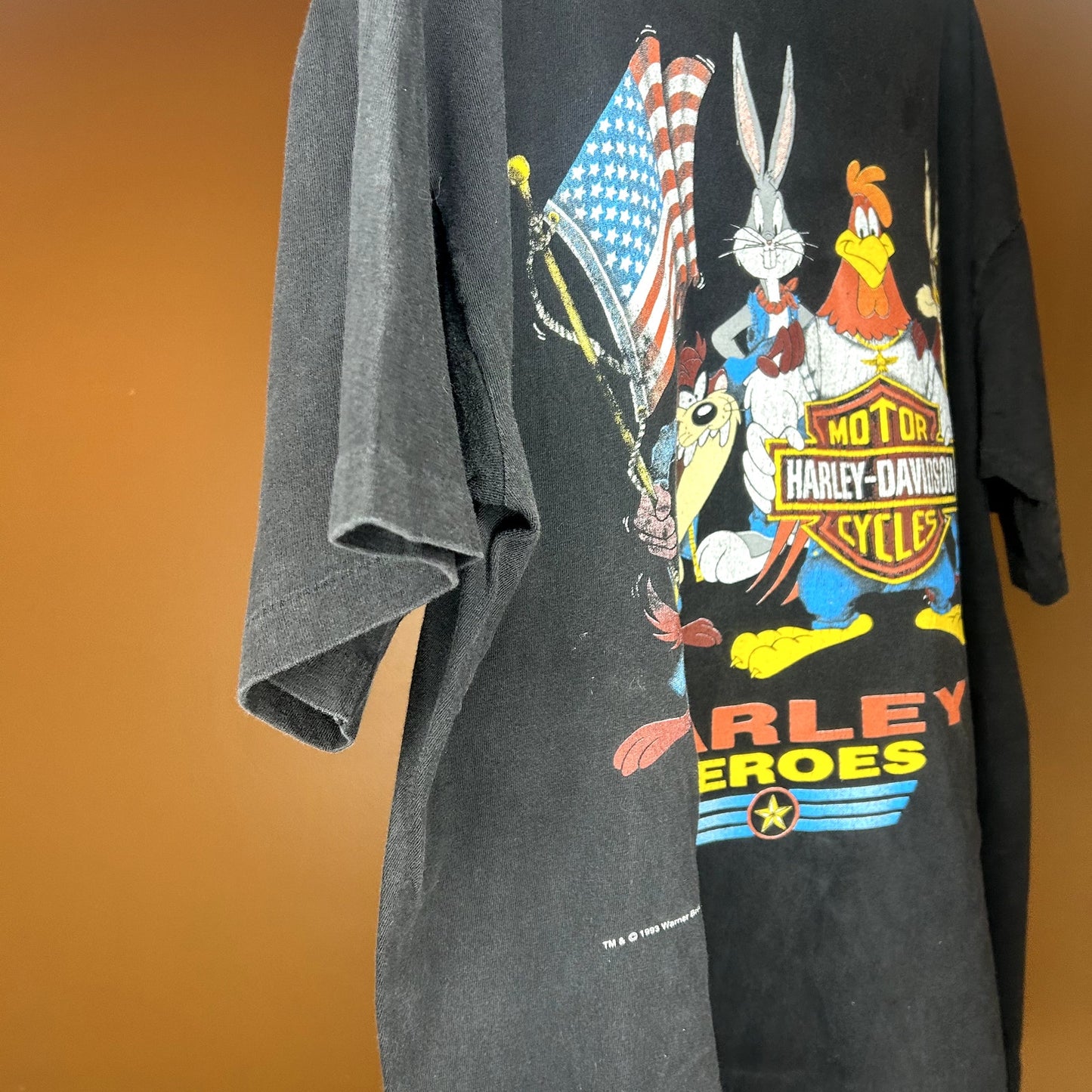 Vintage 90s Harley Davidson Looney Tunes "Harley Heroes" T-Shirt XL