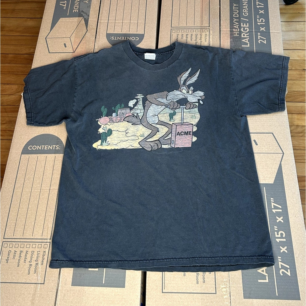 Vintage 90s Looney Tunes Coyote T-Shirt
